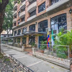 Estadio Real Hotel Medellín